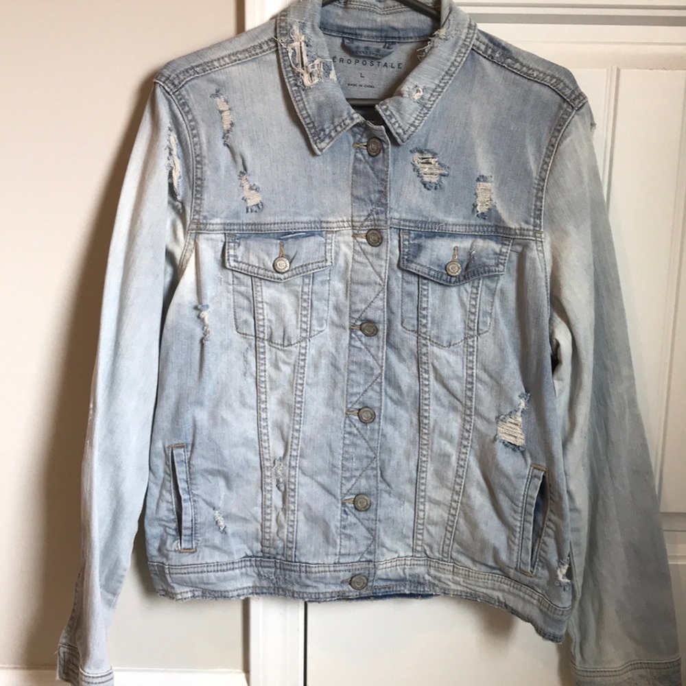 Aéropostale Women’s Distressed Denim Jacket